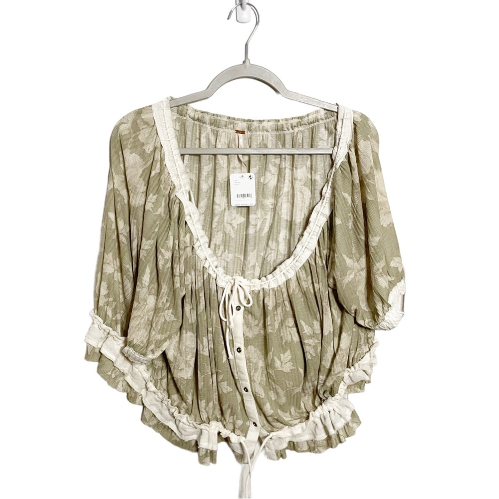Free People Top Perfect Day Gathered Shirt Floral Green Size Medium NWT - Picture 2 of 4